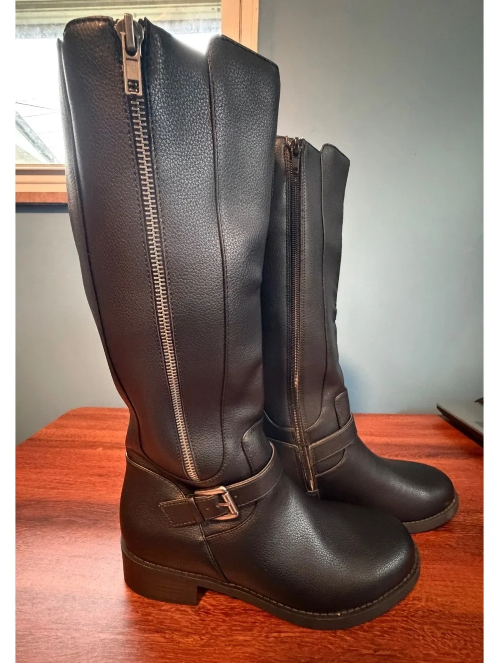 Journee Collection Yasmina Knee High Casual boot size 9